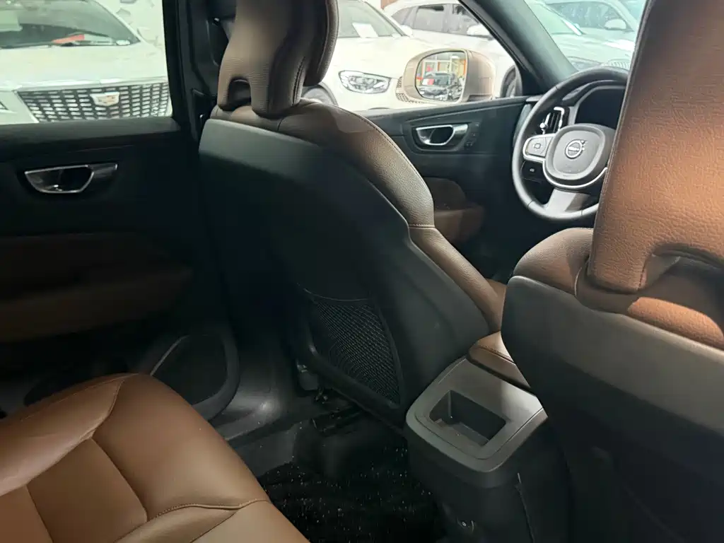 Volvo XC60 — миниатюра 13