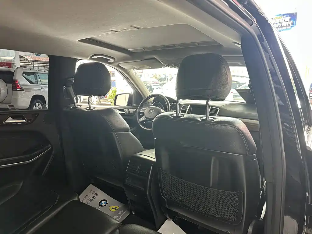 Mercedes-Benz GL-Class — миниатюра 16