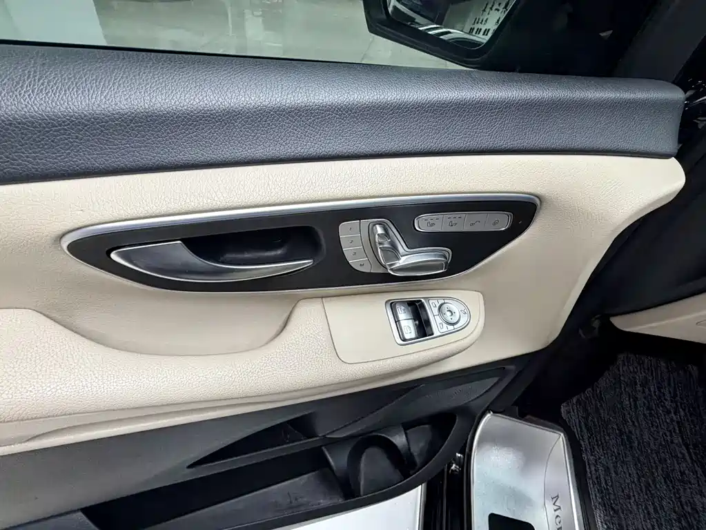 Mercedes-Benz V-Class V 260 Navigator Edition, фото 9