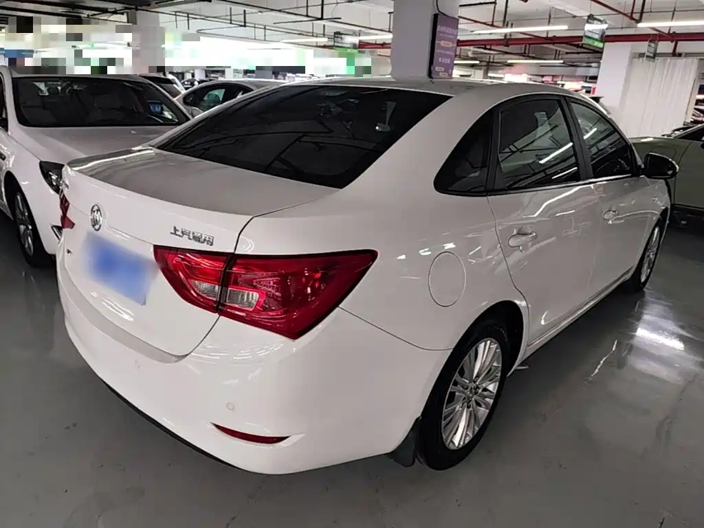 Buick Excelle — миниатюра 7