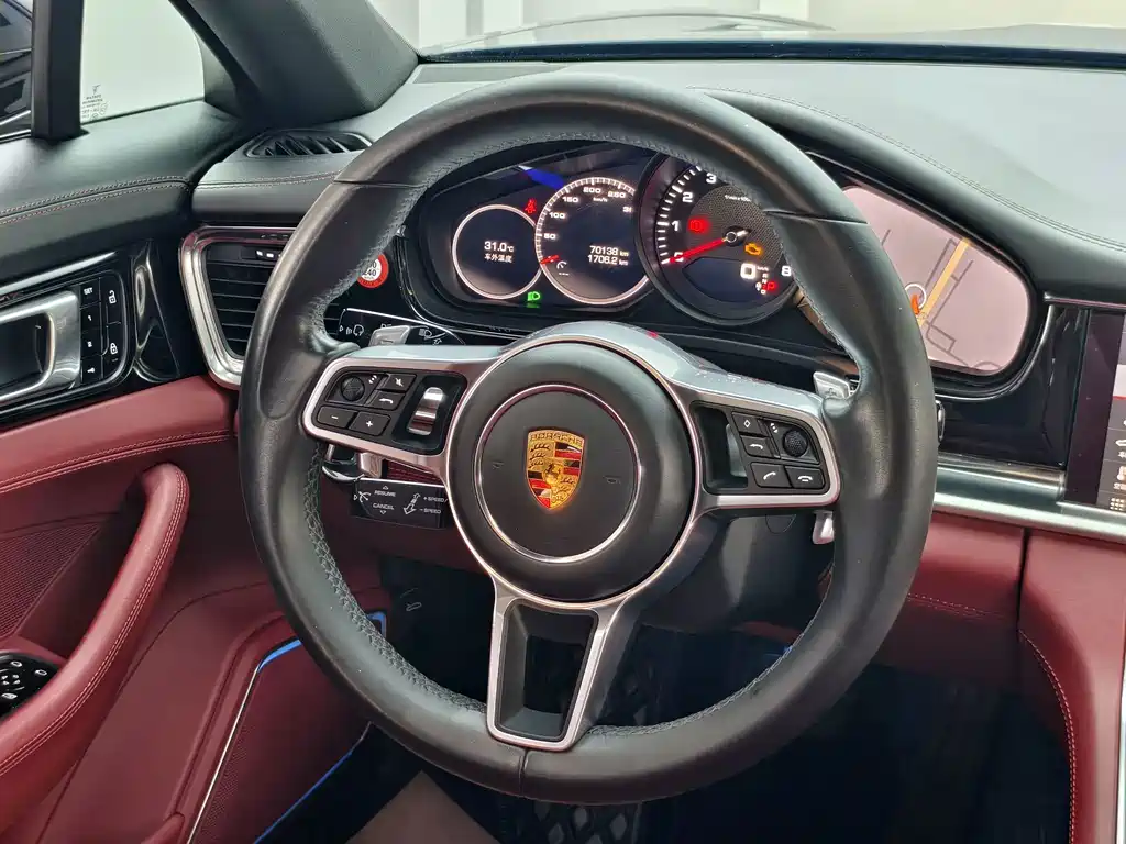 Porsche Panamera — миниатюра 10