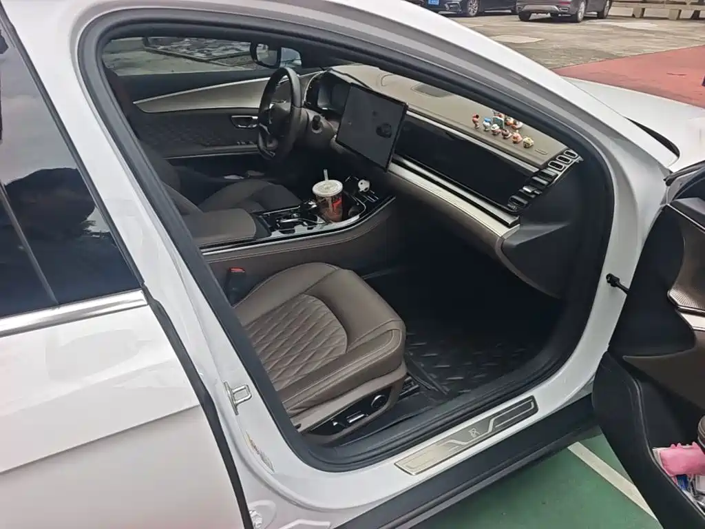BYD Han — миниатюра 9