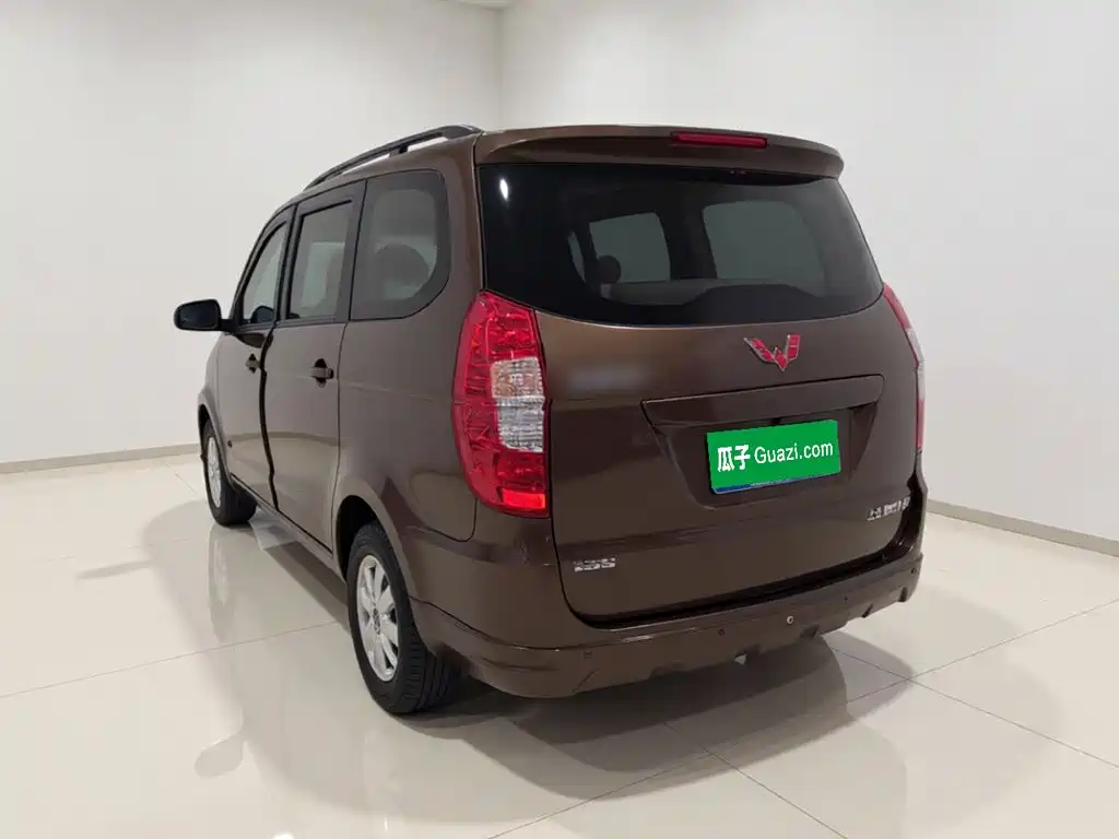 Wuling Hongguang — миниатюра 4