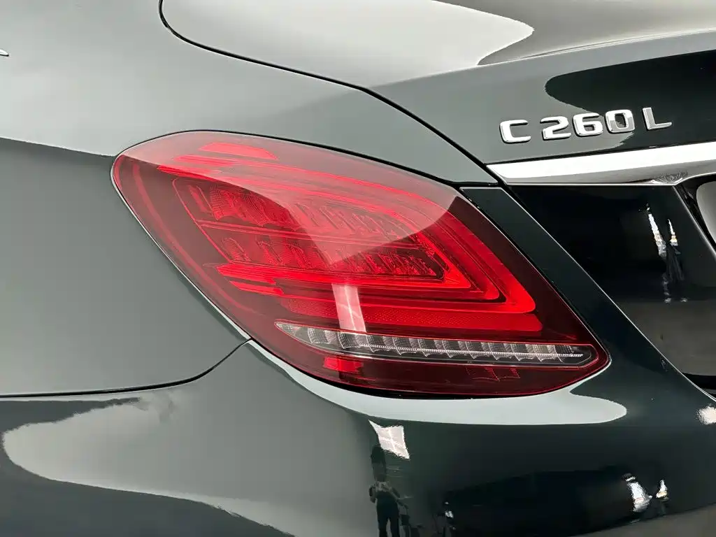 Mercedes-Benz C-Class — миниатюра 30