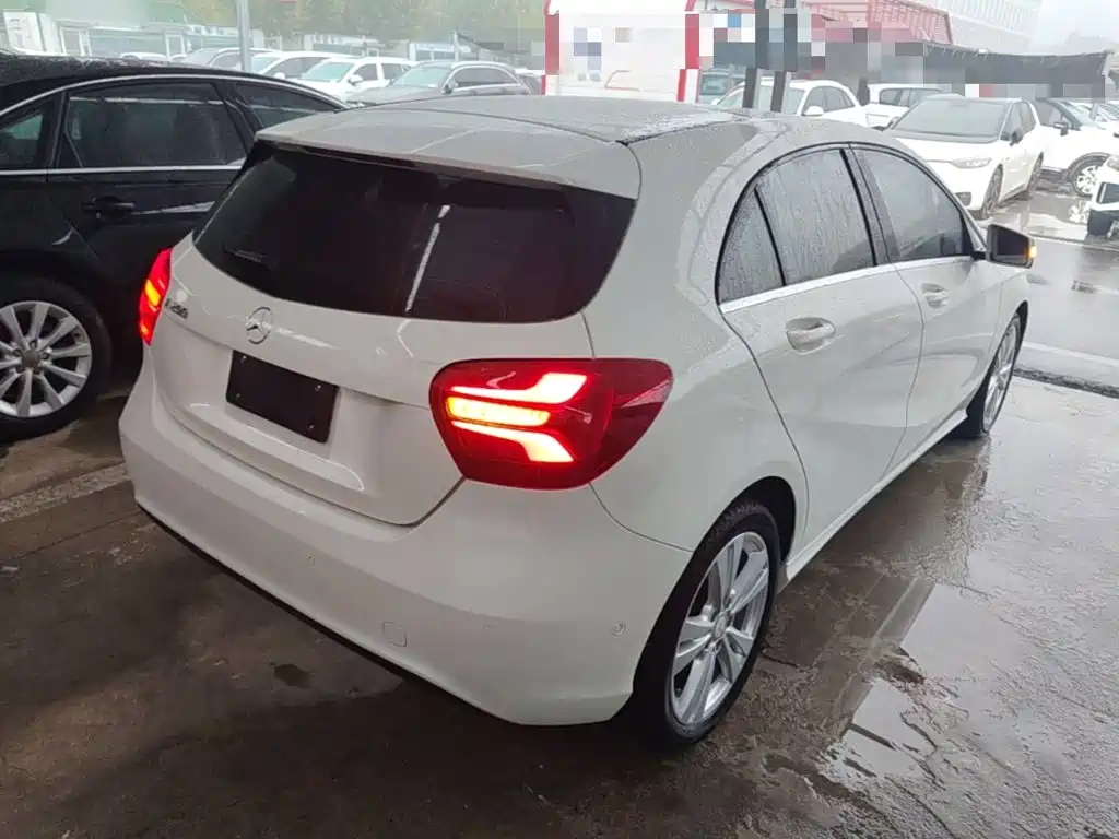 Mercedes-Benz A-Class (Import) — миниатюра 7