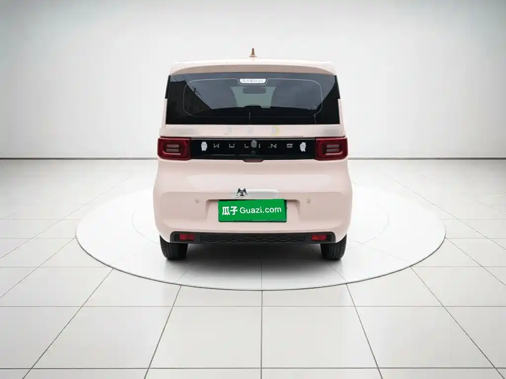 Wuling MINIEV — миниатюра 3
