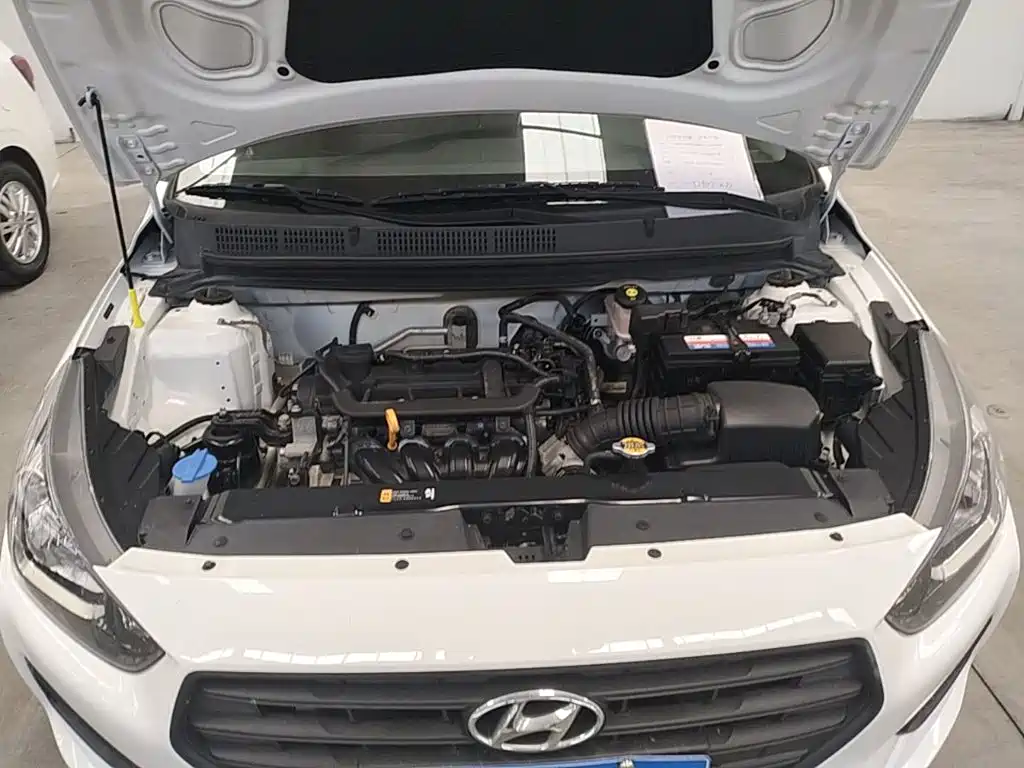 Hyundai Verna — миниатюра 20