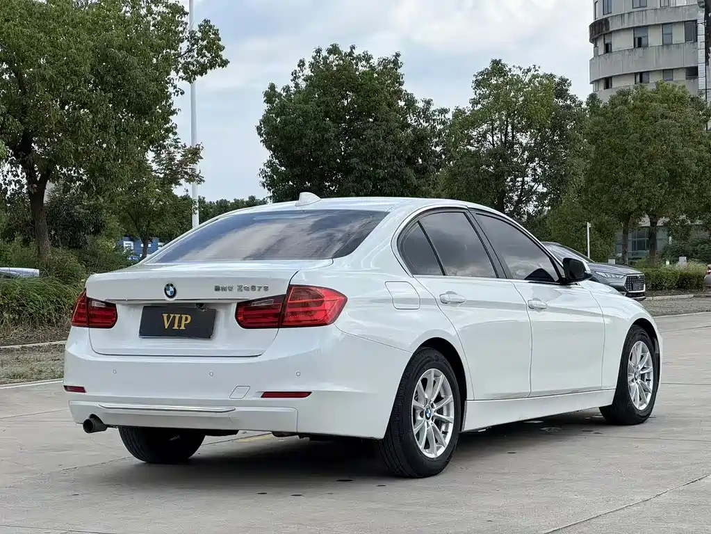 BMW 3 Series — миниатюра 4