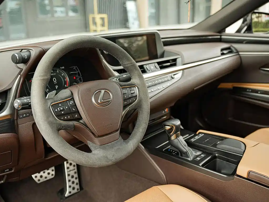 Lexus ES — миниатюра 9