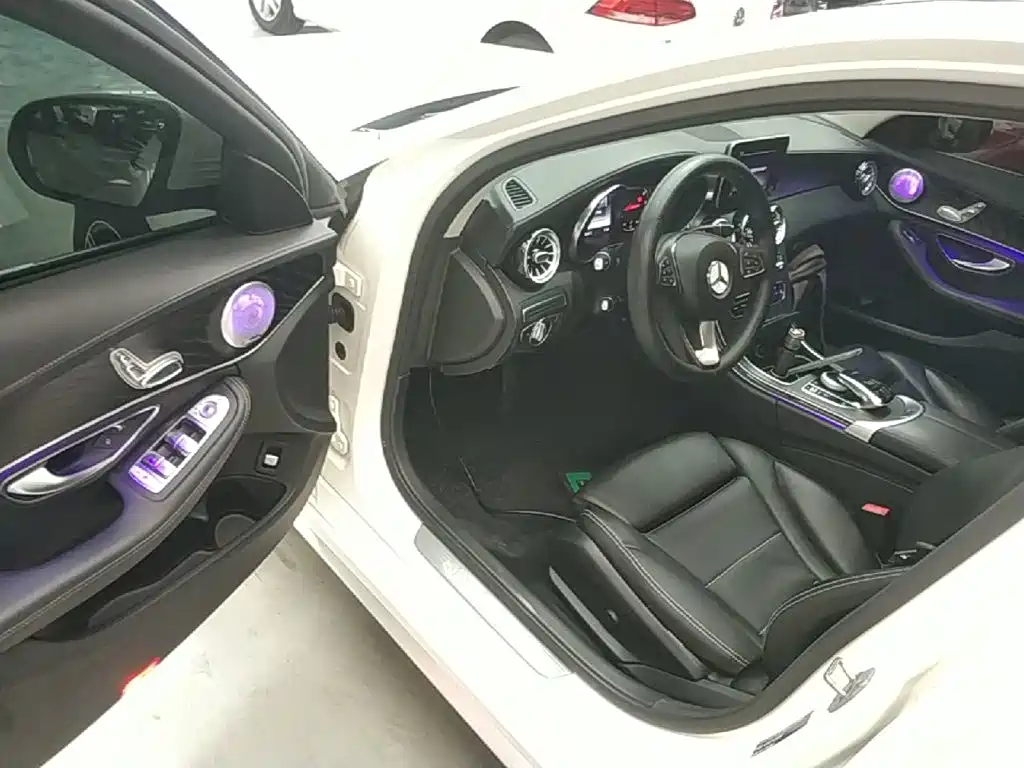 Mercedes-Benz C-Class — миниатюра 16
