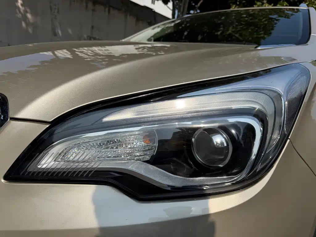 Buick Envision Plus — миниатюра 8