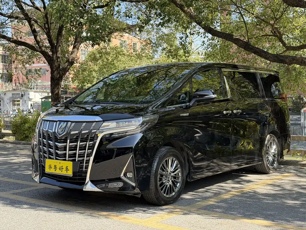 Toyota Alphard 2023