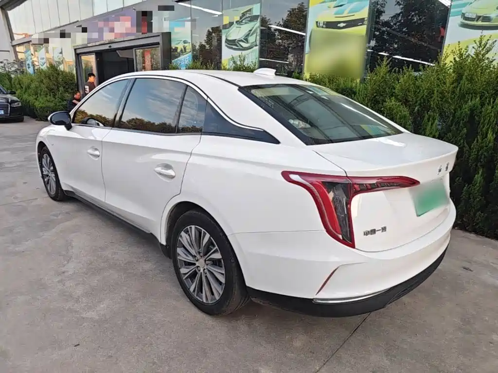 Hongqi Hongqi E-QM5 — миниатюра 5