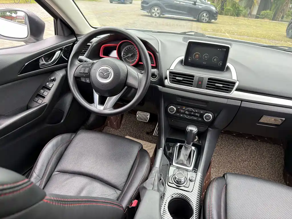 Mazda 3 Axela — миниатюра 11