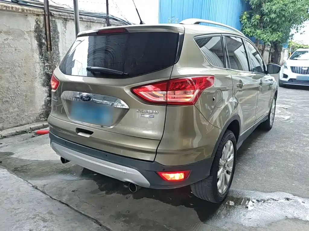 Ford Kuga — миниатюра 7