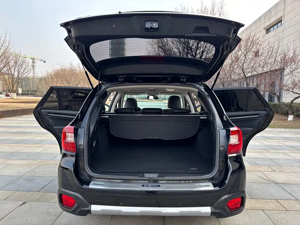 Subaru Outback 2.5i Sport Navigation Edition, фото 10