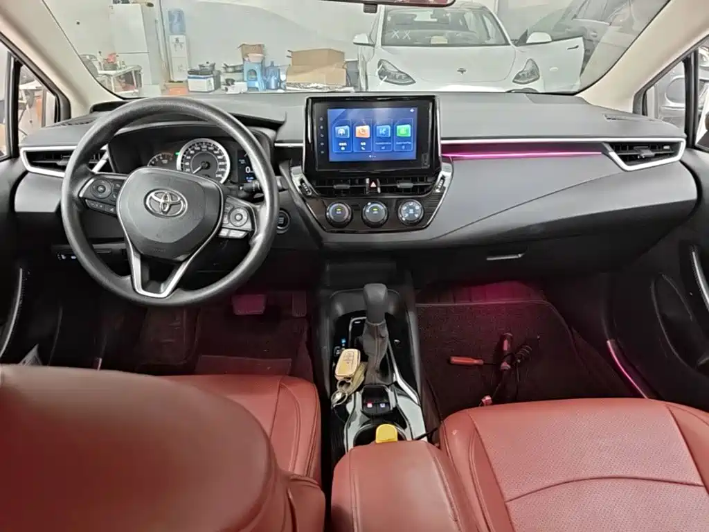 Toyota Corolla — миниатюра 14