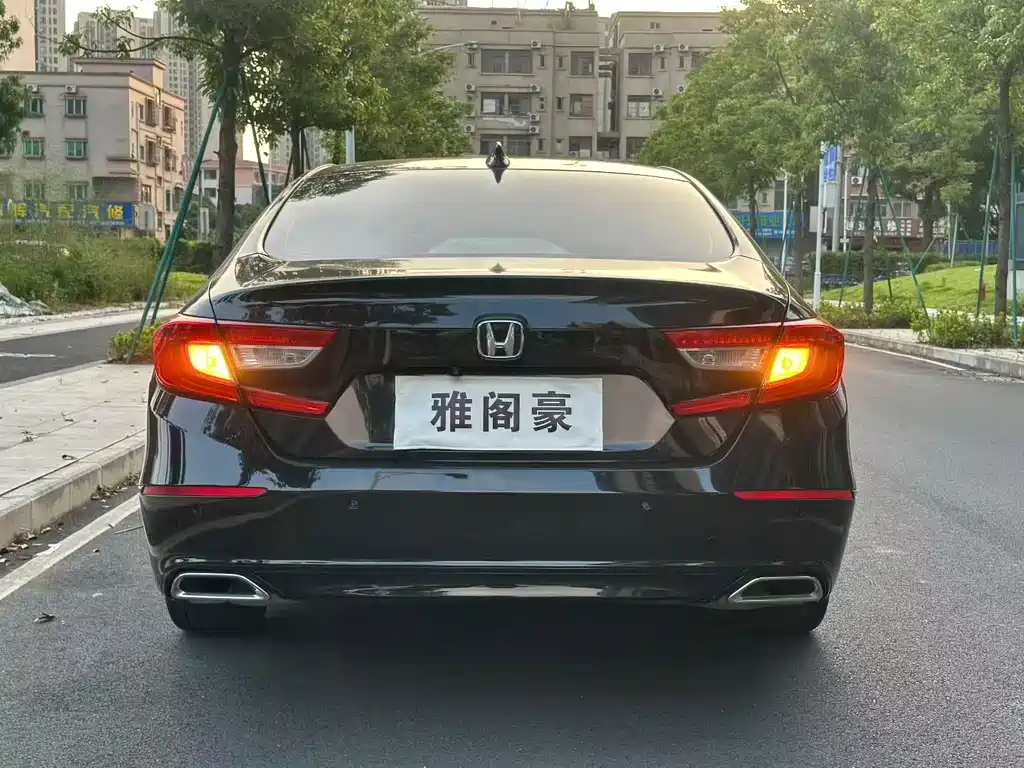 Honda Accord — миниатюра 5