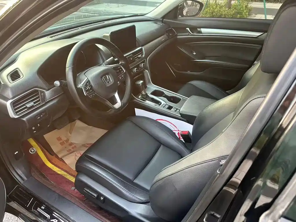 Honda Accord — миниатюра 9