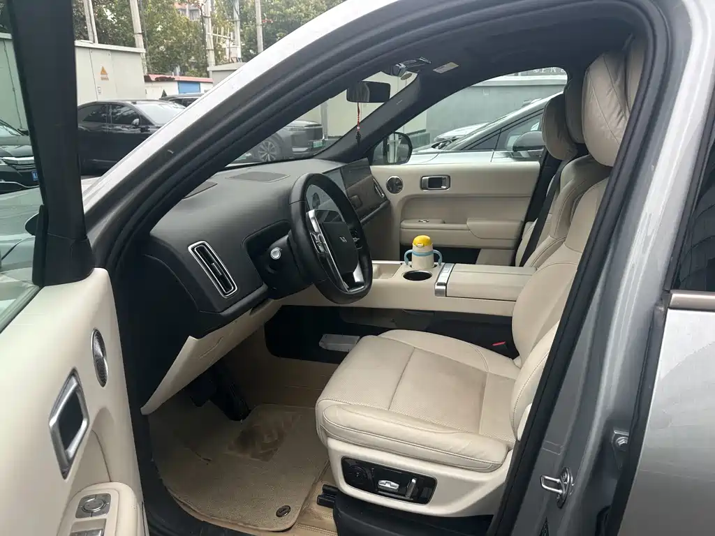 Li Auto Li L9 — миниатюра 2