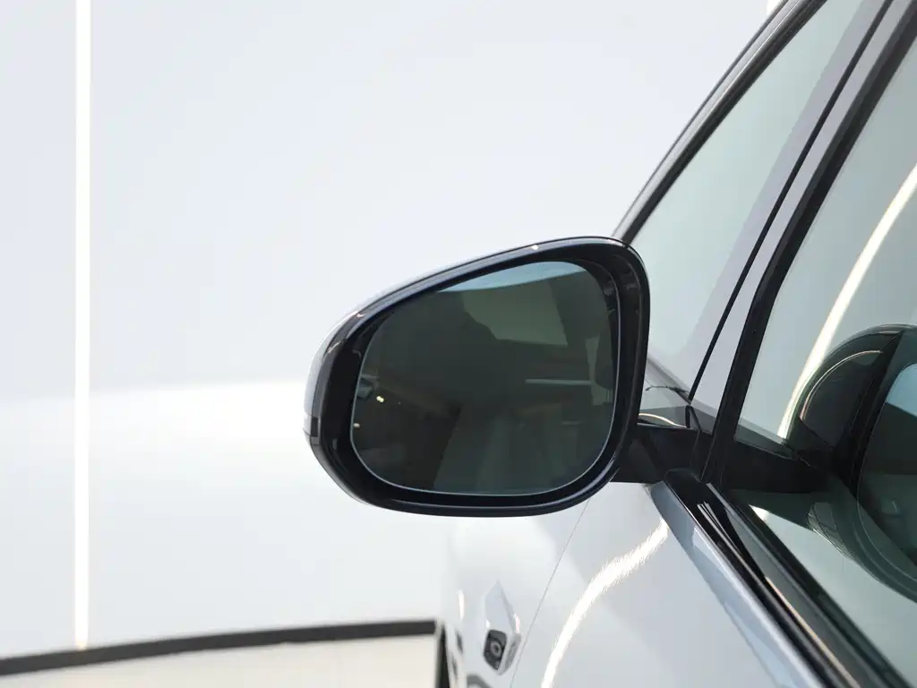 Li Auto Li MEGA — миниатюра 14