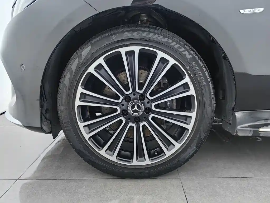Mercedes-Benz GLE (Import) — миниатюра 17