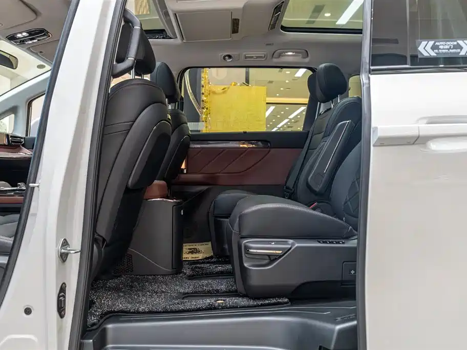 GAC TRUMPCHI E8 NEW ENERGY