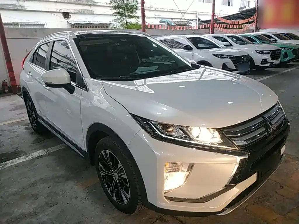 Mitsubishi Eclipse Cross — миниатюра 4