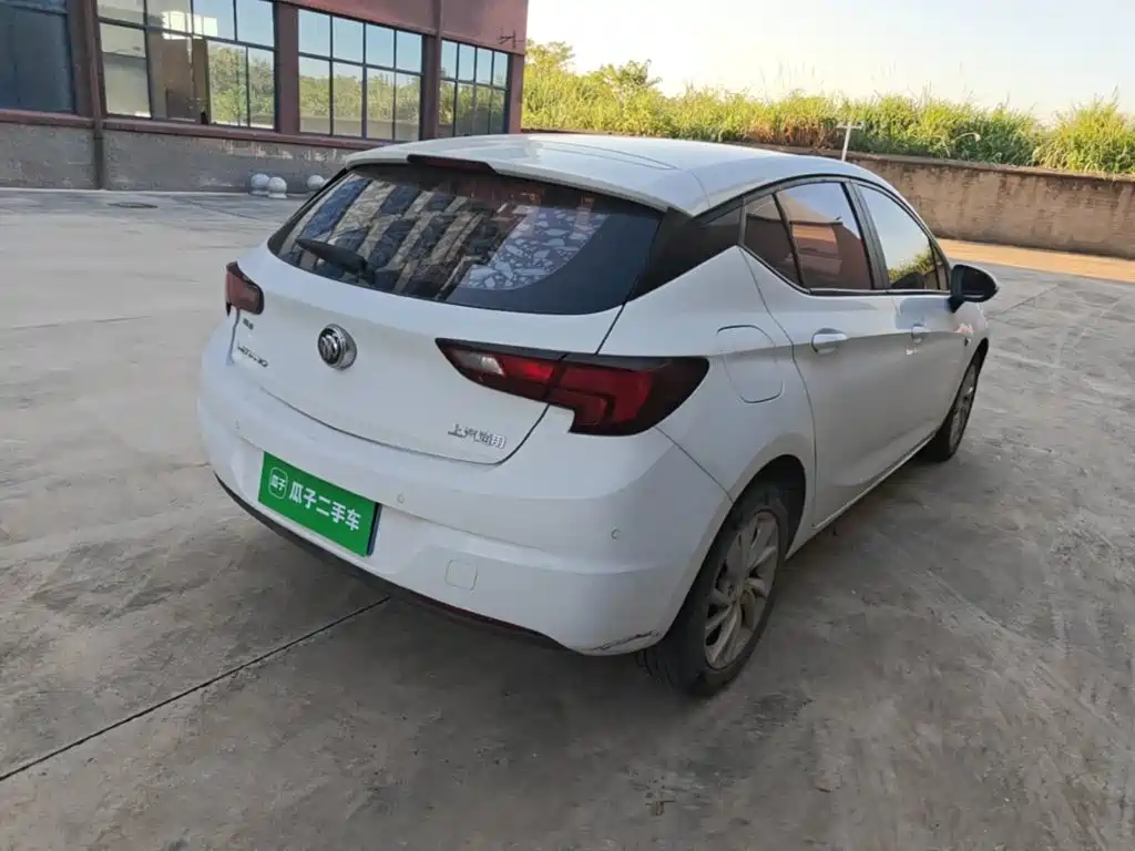 Buick Verano — миниатюра 7