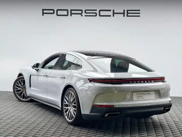 Porsche Panamera — миниатюра 6