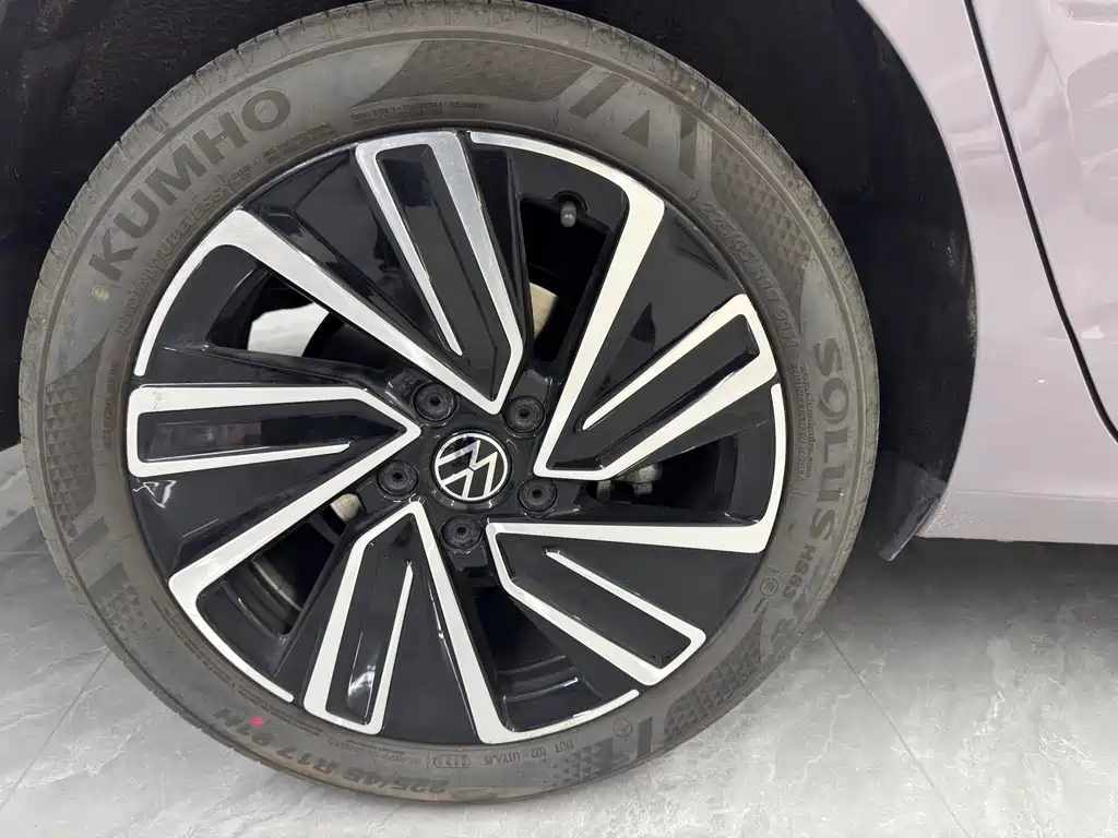 Volkswagen Lavida — миниатюра 23