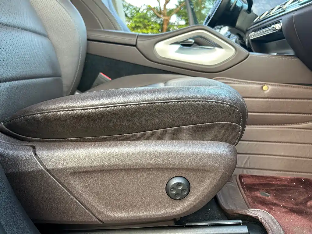 Mercedes-Benz GLE (Import) — миниатюра 9