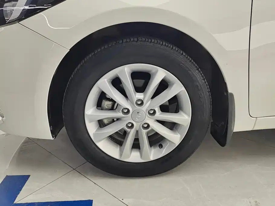 Kia K3 — миниатюра 6