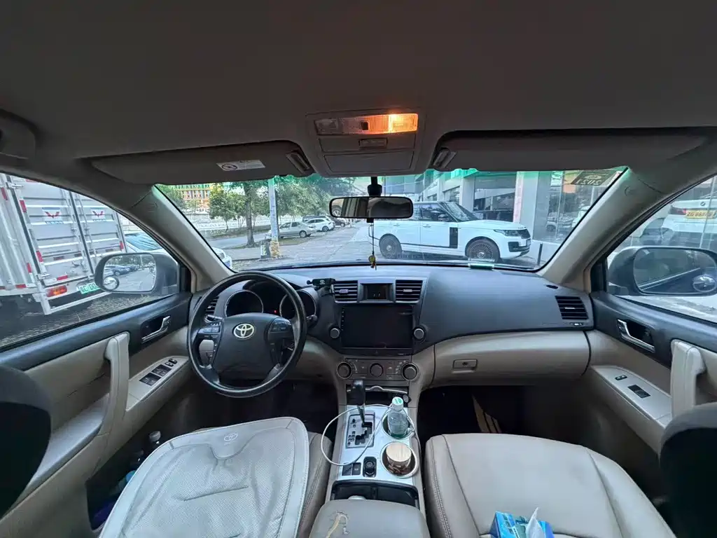 Toyota Highlander — миниатюра 9