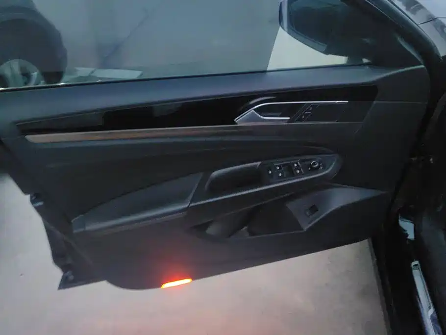 Volkswagen Passat — миниатюра 7