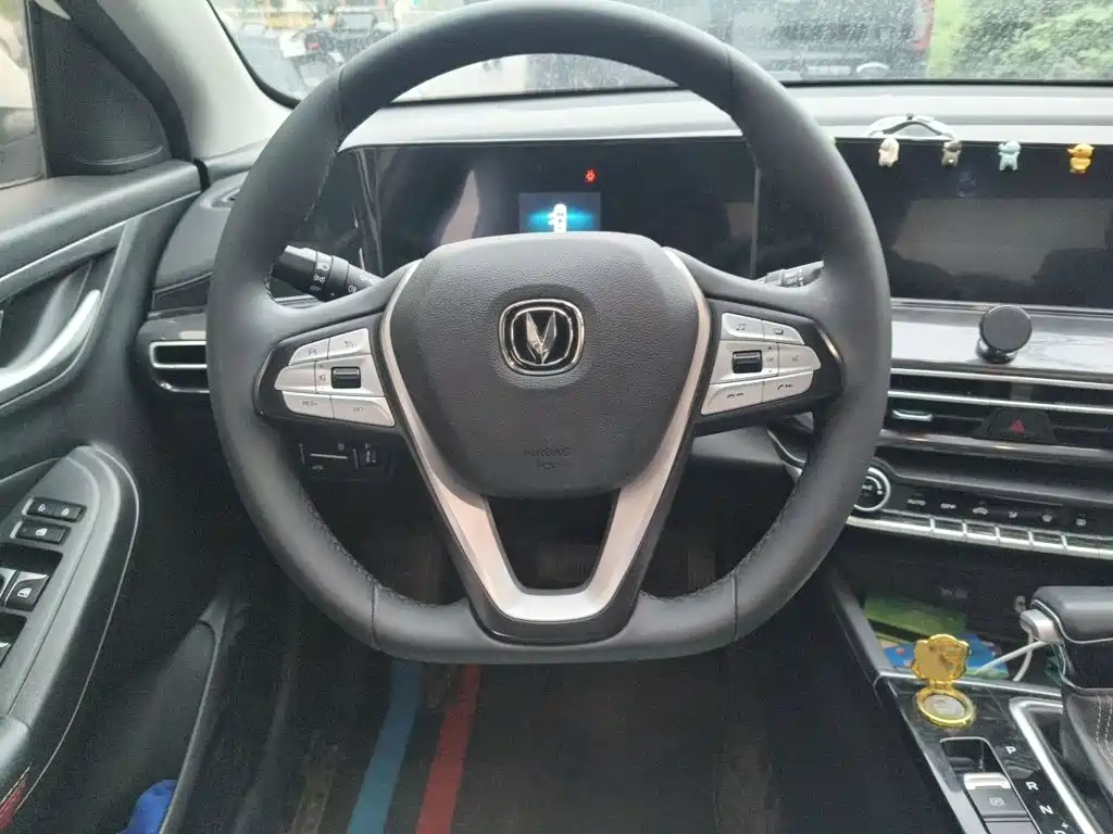 Changan Eado — миниатюра 6