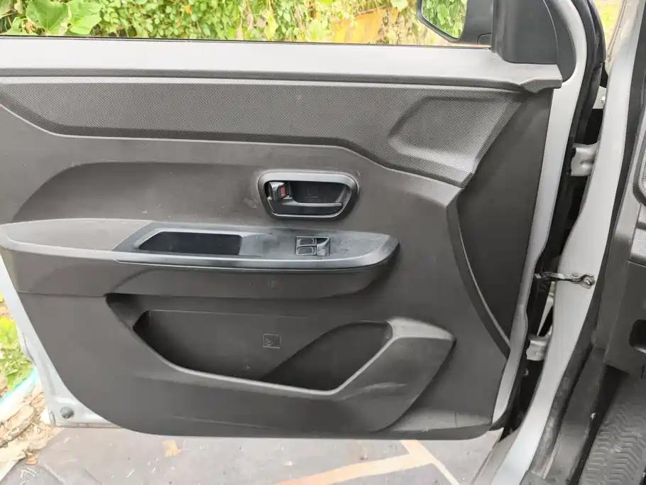 Wuling Hongguang V — миниатюра 7
