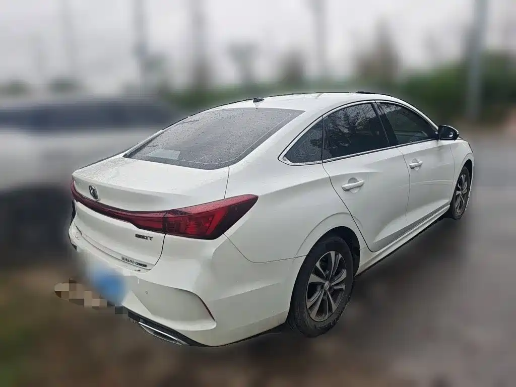 Changan Eado — миниатюра 6