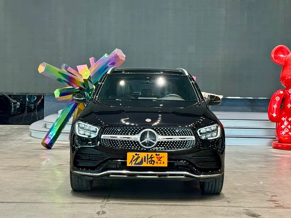 MERCEDES BENZ GLC