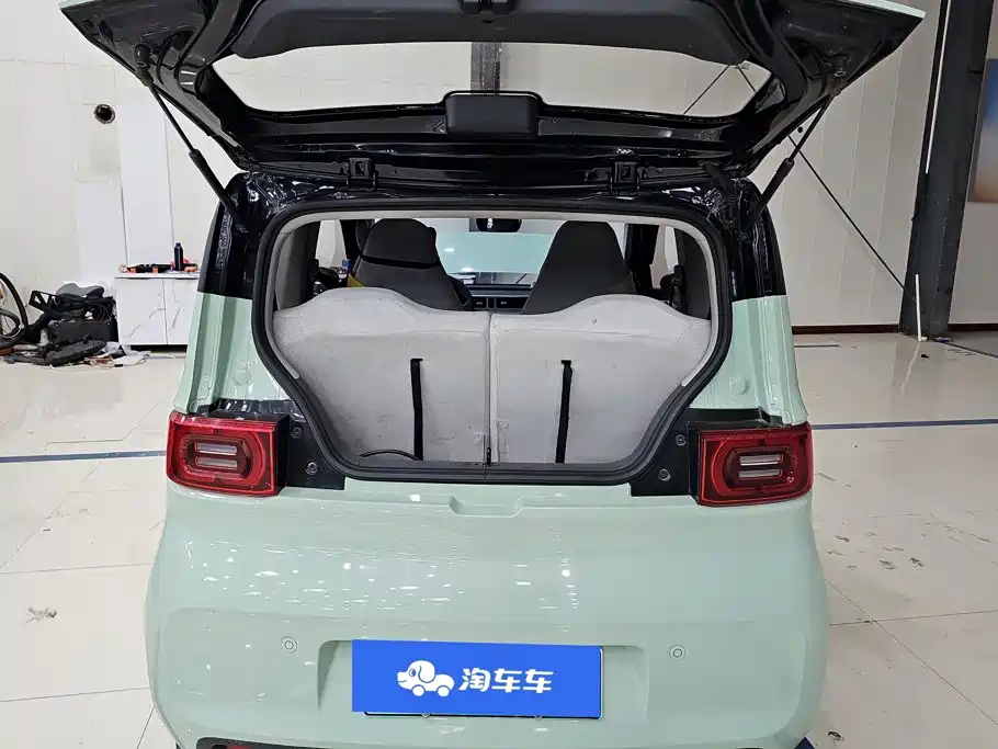 Wuling MINIEV — миниатюра 4