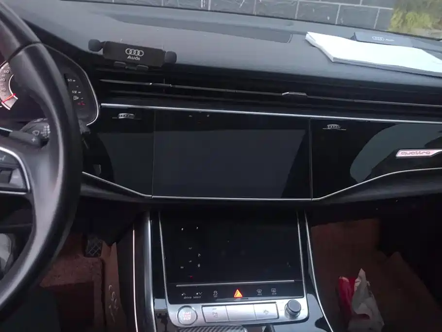 Audi Q7 — миниатюра 13