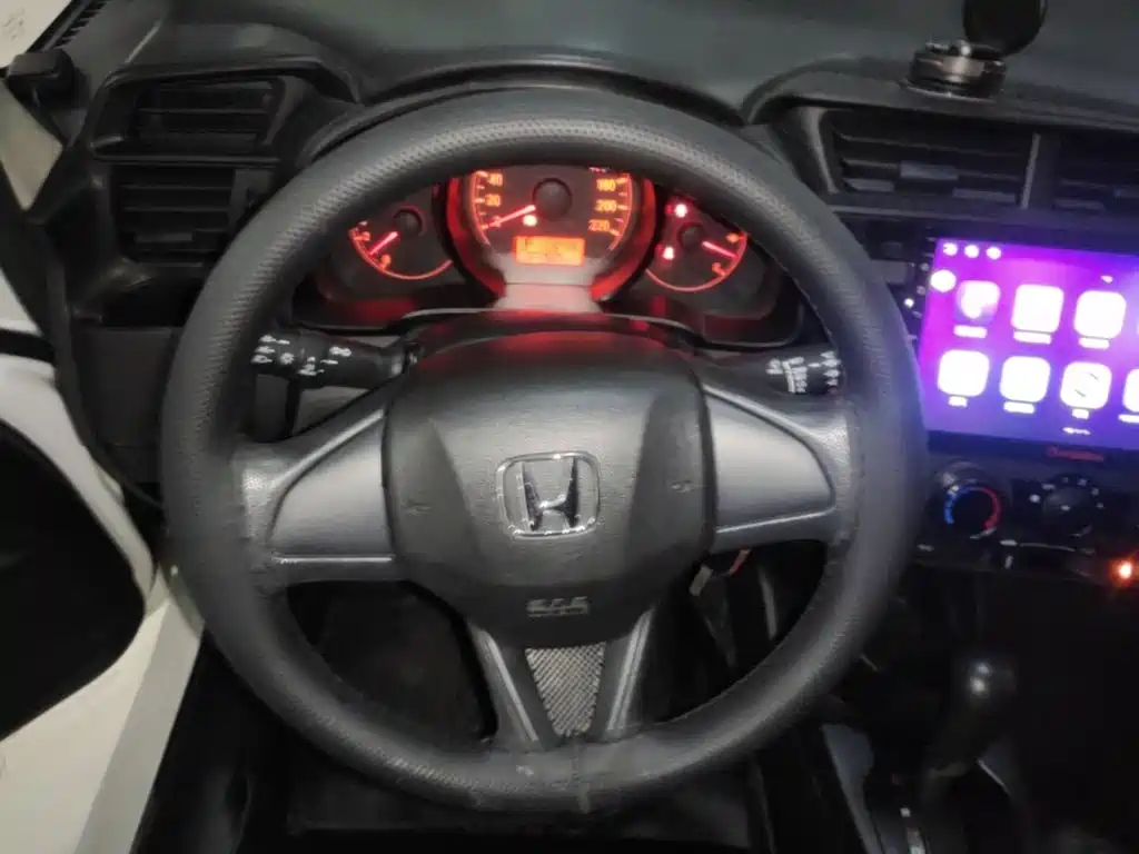 Honda Fit — миниатюра 11
