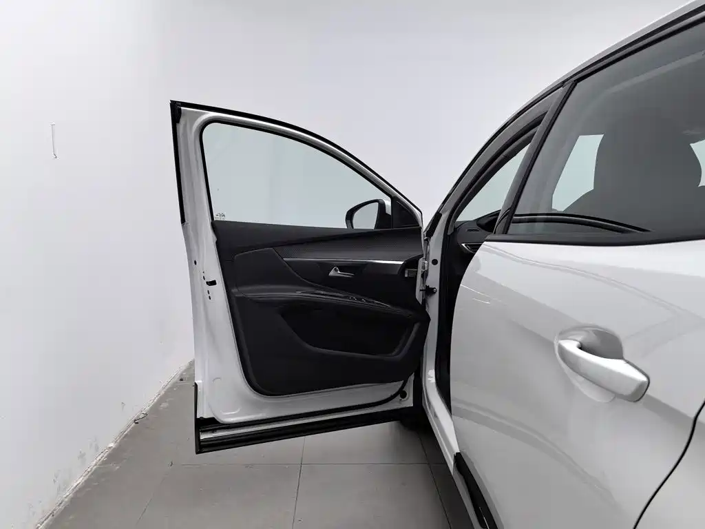 Peugeot 4008 — миниатюра 8