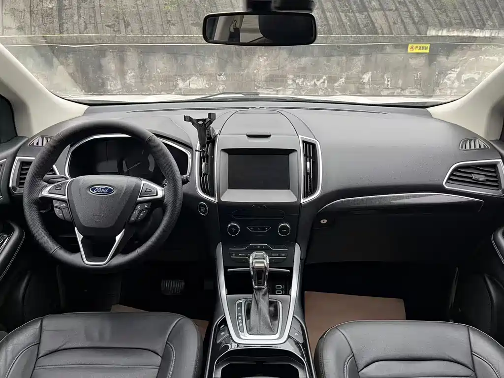 Ford Edge — миниатюра 21