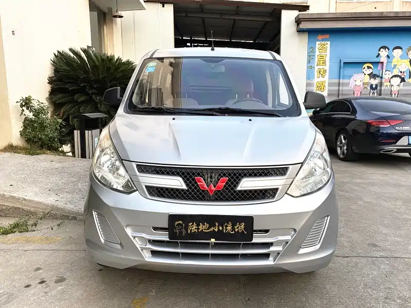 Wuling Rongguang V — миниатюра 2