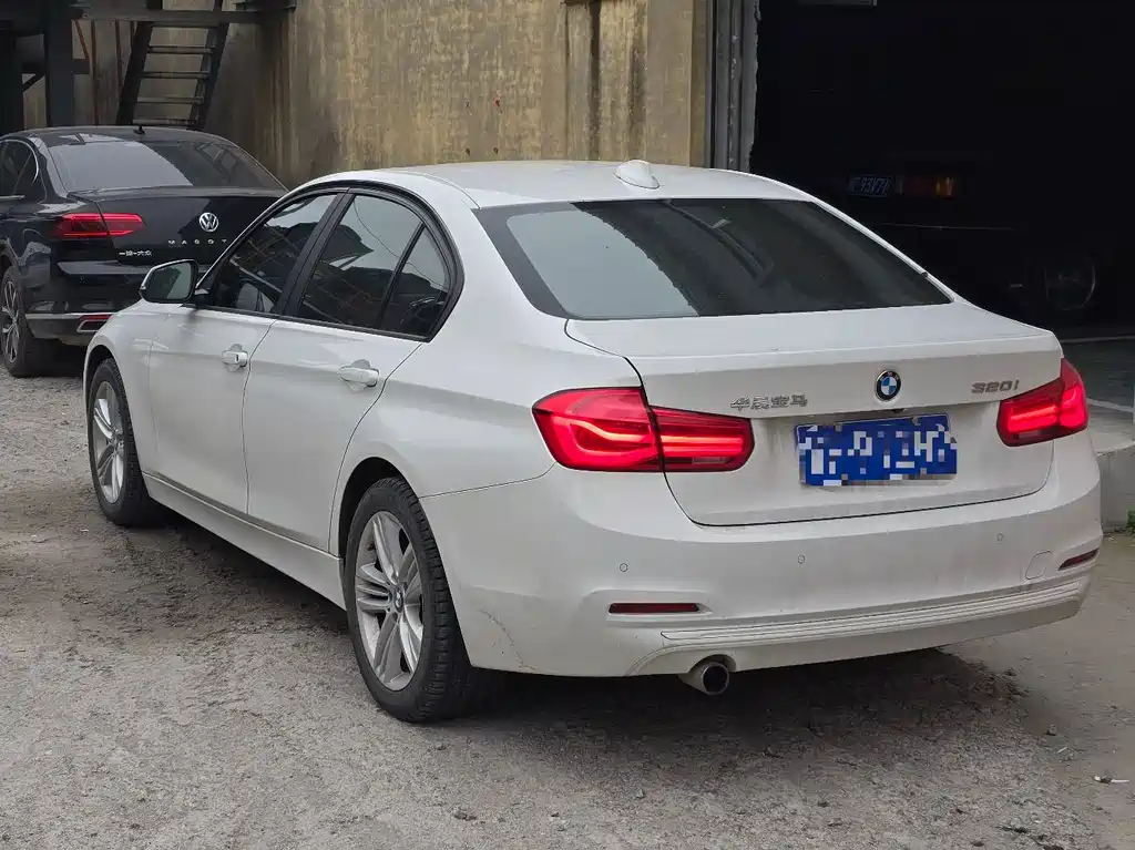 BMW 3 Series — миниатюра 6