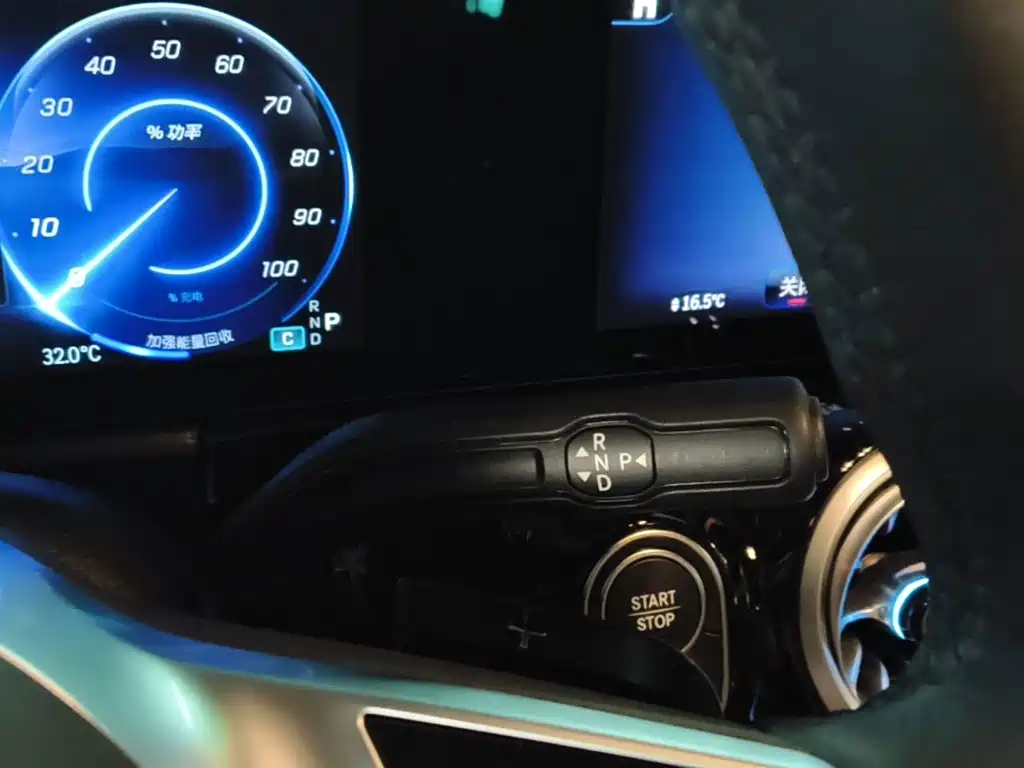 Mercedes-Benz EQA — миниатюра 14