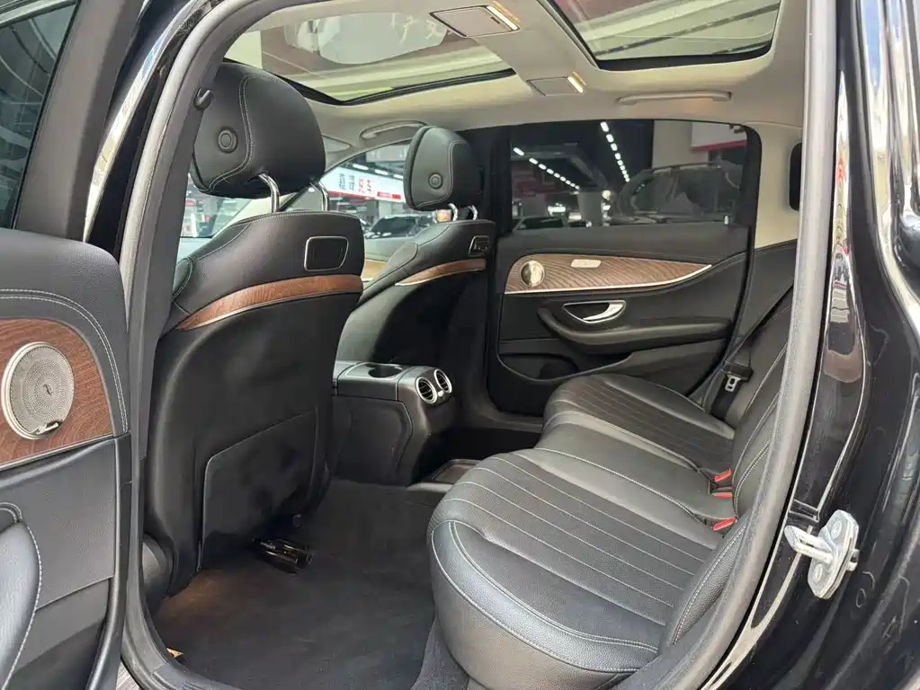 Mercedes-Benz E-Class E 2016 E 300 L Fashion