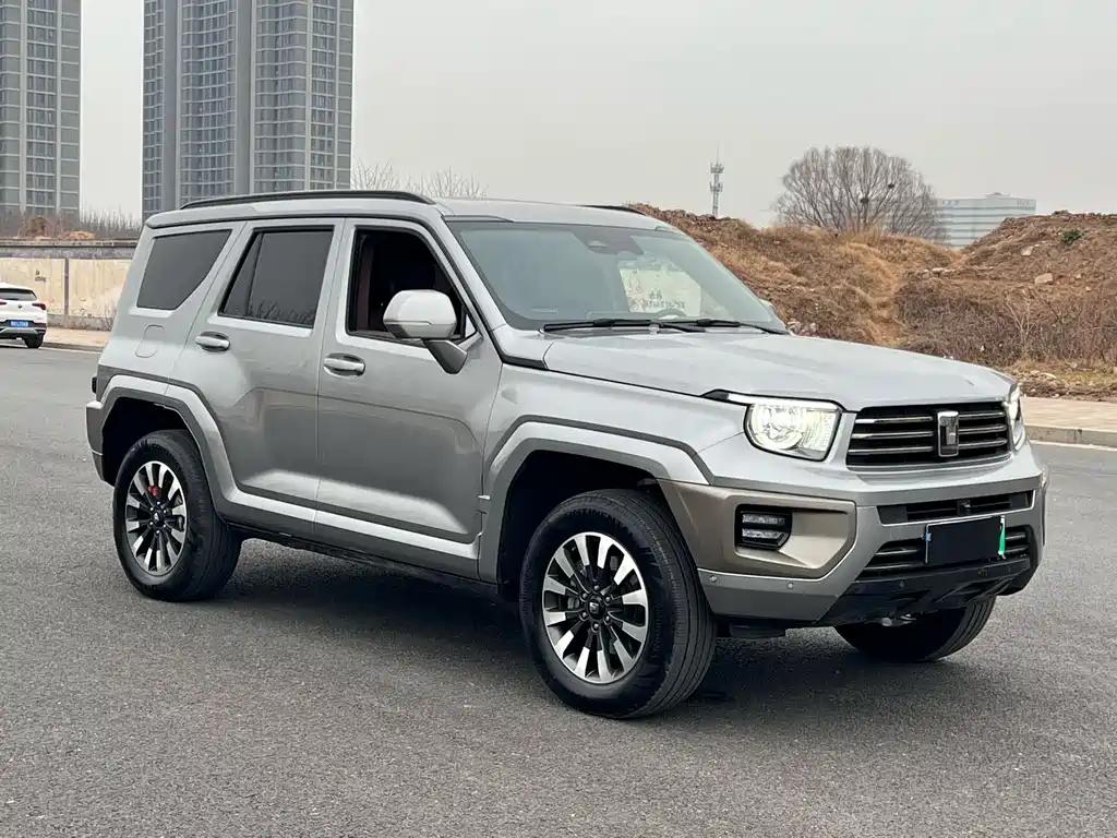 TANK TANK 700 NEW ENERGY