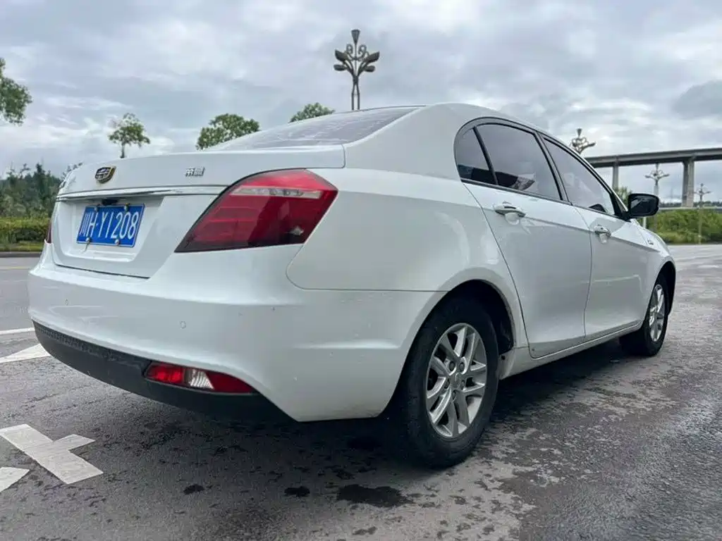 Geely Emgrand — миниатюра 9